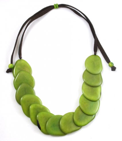 Green Gallet Avocado Necklace