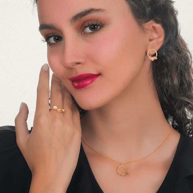 Israeli jewelry brands deals